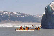 Kayaking1.jpg (22621 bytes)