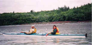 Pat and Lisa.jpg (19082 bytes)