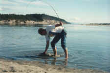 bob_fishing.jpg (158676 bytes)