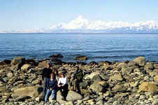 stelias_groupshot2.jpg (41873 bytes)