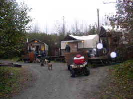 Camp1.jpg (74819 bytes)